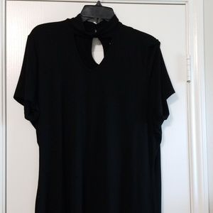 Black keyhole shirt